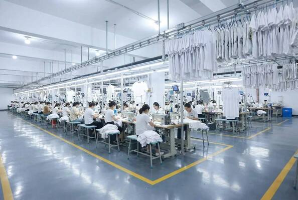 Guangzhou Odin Apparel Co., Ltd.， خط إنتاج الشركة المصنعة