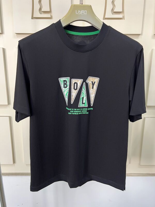 ملابس الرجال الرقبة القصيرة الأكمام ملابس فرنسية ذات طبعة رسمية عصرية وتطريز ملابس T - قميص متعددة الألوان العادية 100% قطن قميص للرجال